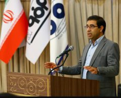 فولاد مبارکه بخشی از بار صنعتی شدن کشور را بر عهده دارد