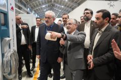 افتتاح نخستین خط تولید شارژرهای خودرو برقی در کشور توسط وزیر صمت