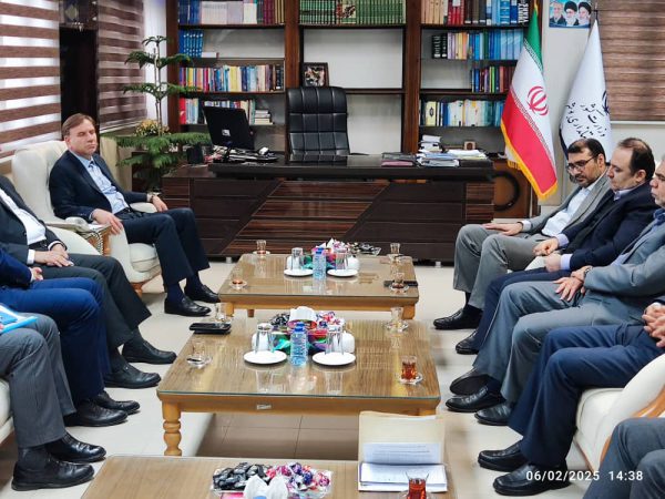 مدیرعامل سازمان اموال تملیکی با استاندار بوشهر دیدار کرد