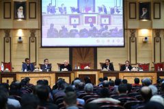 ۱.۵ میلیون ایرانی در هر عرضه‌ اولیه با شرکت‌های بازار سرمایه آشنا می‌شوند/ نظام مالیاتی حامی بورس باشد