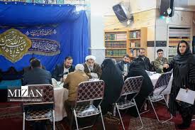 برپایی میز خدمت در مسجد فاطمه الزهرا (س) ناحیه ۵ طهران کوچک