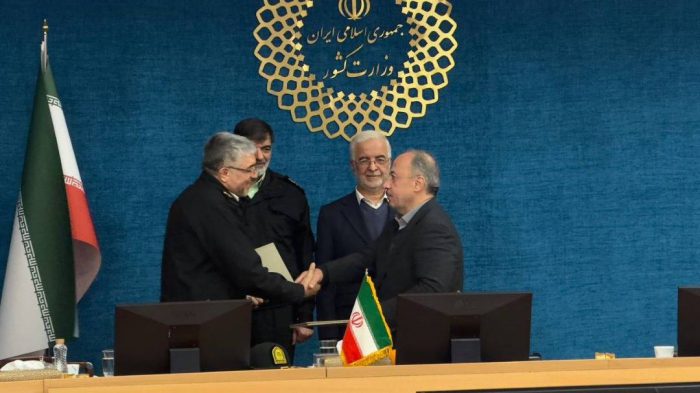 امضای تفاهم‌نامه همکاری برای ارتقای ایمنی ترافیک شهری و کاهش تصادفات بین معاونت عمرانی وزارت کشور و پلیس راهور فراجا