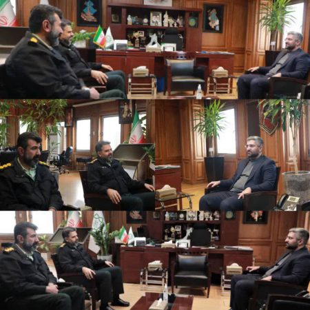 در دیدار معاون فرهنگی و اجتماعی پلیس پایتخت با شهردار منطقه۹ تاکید شد؛ مجموعه شهری و انتظامی در تعطیلات نوروزی در کنار مردم