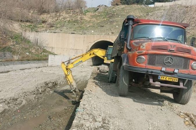 مسیل‌های منطقه ۲ آماده بارش‌های بهاری شد