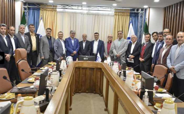 نشست سرپرست بیمه آسیا و شبکه فروش