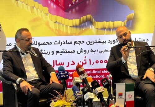 فروش ۶۰۰ هزار تن آهن اسفنجی در سال ۱۴۰۳/ رکورد بیشترین حجم صادرات محصولات فولاد میانی در فولاد خوزستان