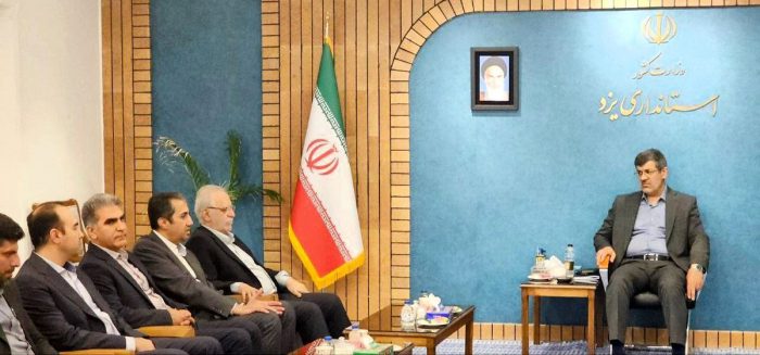 توسعه زیرساخت معادن یزد در شمار برنامه های ایمیدرو/ استاندار: احداث نیروگاه خورشیدی و تامین آب؛ پیش نیاز توسعه صنایع یزد