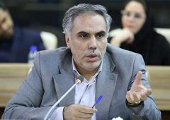 منابع صنعت بیمه باید به سمت تولید هدایت شود