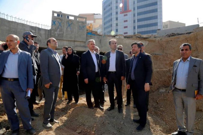 بازدید معاون فنی و عمرانی شهرداری تهران و شهردار منطقه ۵ از روند اجرای پروژه‌های تقاطع غیرهمسطح در غرب تهران
