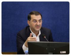 تاکید مدیرعامل شهر فرودگاهی امام خمینی (ره) بر رعایت شیوه‌نامه حقوق مسافر در عملیات حج تمتع ۱۴۰۴
