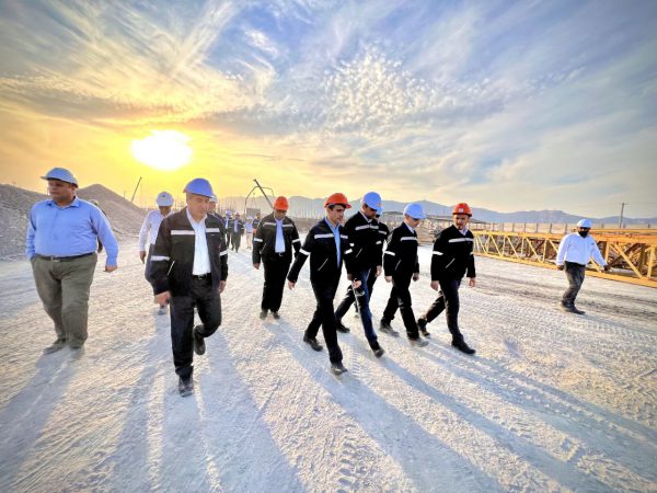 بازدید مدیرعامل شرکت سرمایه گذاری صندوق بازنشستگی کشوری از کارخانه صبا فولاد خلیج فارس/دکتر شیرکانی: رشد تولید و اجرای پروژه احیاء ۲ دستاوردهای مهم صبا فولاد خلیج فارس است