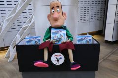 رونمایی از کتاب «ماجراهای آقای ۲شواری» در حوزه حمل‌ونقل و ترافیک