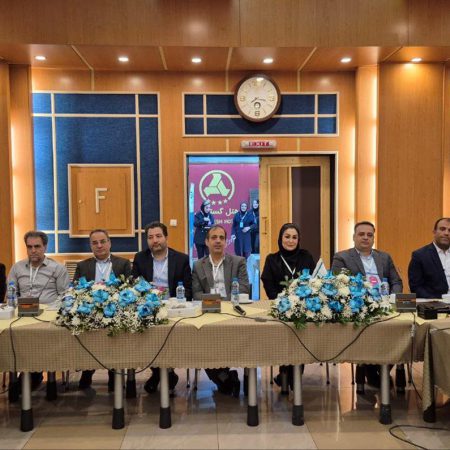 همایش آموزشی تخصصی نمایندگی‌های فروش شمال غرب بیمه دی در تبریز برگزار شد