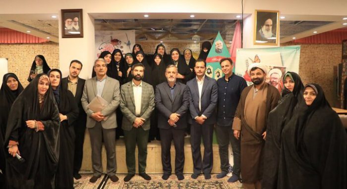 تجلیل شهردار منطقه ۱۲ از معلمان مدرسه امام سجاد ۲