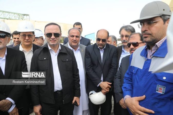 مجلس برای اجرایی شدن قوانین مناطق آزاد و ویژه اقتصادی تلاش کند