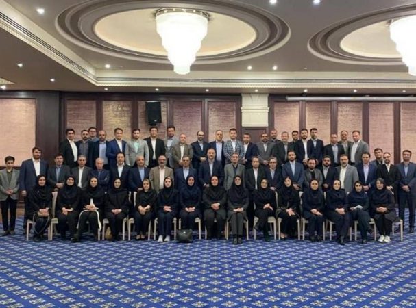 كار اصلی روابط عمومی‌ها ارائه تصویری واقع‌بینانه از سازمان خود به افكار عمومی است