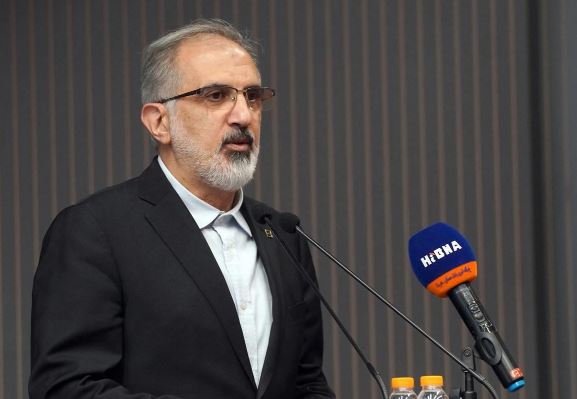 نقش تاثیرگذار وزیر راه و شهرسازی در تقویت منابع مالی و ایفای تعهدات بانک مسکن/ سیاست‌های اعتباری ۱۴۰۴ بانک مسکن بر محوریت تجهیز منابع و ارتقاء تجربه مشتری