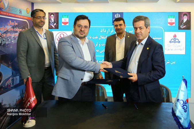 امضای ۲ قرارداد تولید بار اول ازسوی خطوط لوله و مخابرات نفت