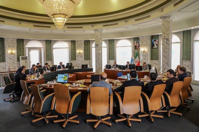 با تأسیس شركت بیمه غیرزندگی اعتماد به‌صورت مشروط موافقت شد