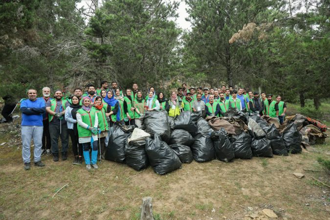 جمع‌آوری ۷ تُن زباله از دل جنگل‌های مرزن‌آباد؛ با همت افق کوروشی‌ها