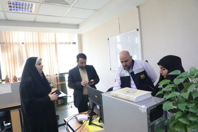 بازدید مدیرعامل شرکت بهره‌برداری مترو از مدیریت ارتباطات در روز ملی روابط عمومی