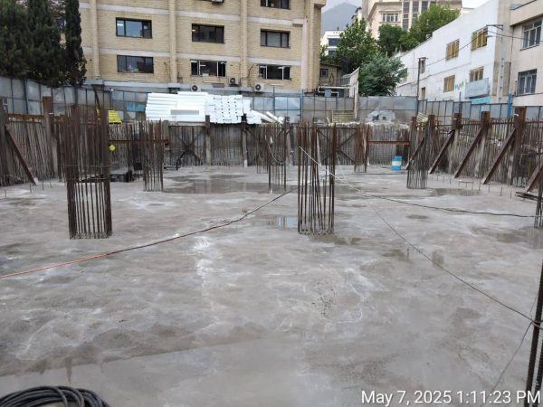 ساختمان جدید شهرداری منطقه يك به سقف اول رسيد