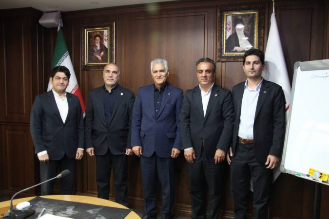 نشست مشترک مدیران عامل پست بانک ایران با شرکت آزادراه حرم تا حرم
