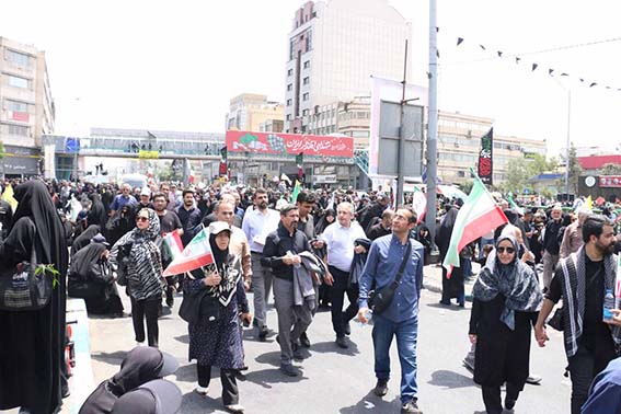 حضور مدیرعامل بیمه رازی در مراسم بدرقه باشکوه شهدای اقتدار