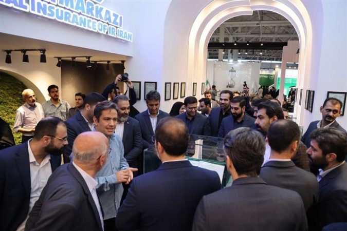 اسناد تاریخی غرفه بیمه مركزی را به كانون توجه تبدیل كرد