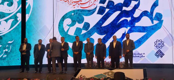 کسب رتبه برتر اداره زیباسازی منطقه۹ در نخستین جشنواره «خشت بهشت»