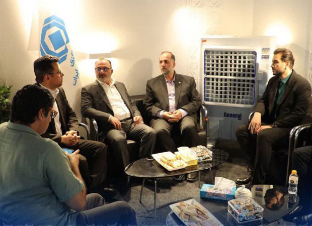 بازدید مدیرعامل صندوق تامین خسارت‌ های بدنی از هفدهمین نمایشگاه بین‌المللی صنعت مالی