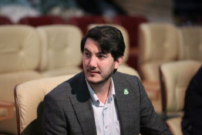 ۱۰۰اصله درخت چنار جایگزین درختان خشک خیابان ولیعصر شد