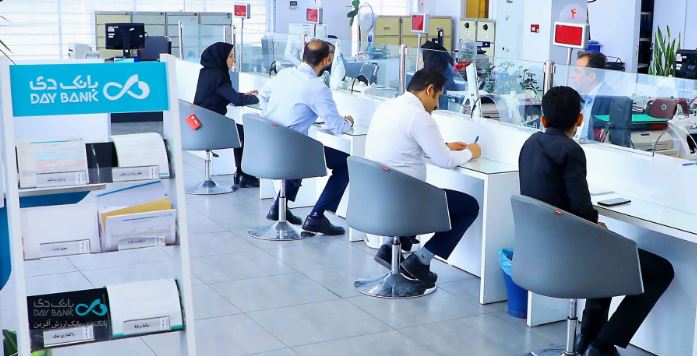 اسامی شعب کشیک بانک دی در روز پنجشنبه ۱۲ تیرماه