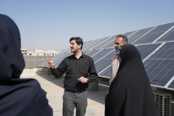 مسقف کردن پارکینگ های عمومی با استفاده از پنل های خورشیدی