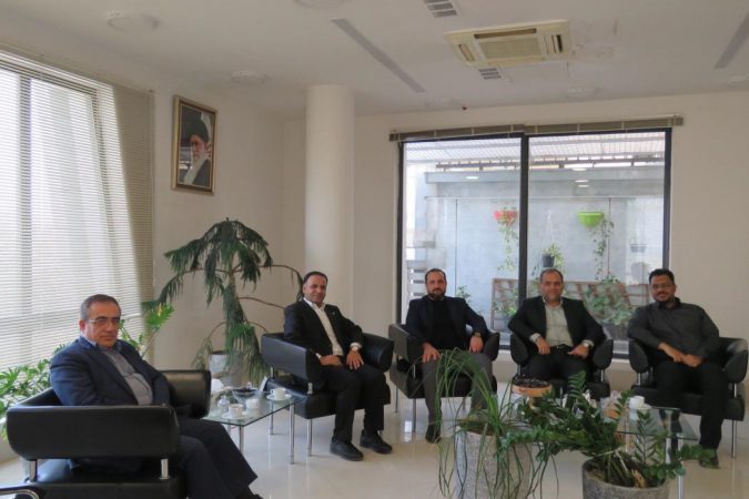 سرپرست معاونت حقوقی و وصول مطالبات بانك صنعت و معدن از مدیریت استانی این بانك بازدید كرد