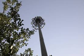 اغاز اقدامات فنی به منظور افزایش روشنایی در بوستان های منطقه ۱۹