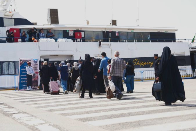 تردد ۱۶۰۰ زائر اربعین با کشتی مسافری