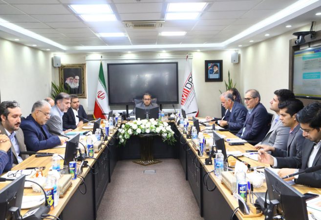 آقاجانلو: پروژه های منطقه ویژه اقتصادی پارسیان اولویت بندی شود/ ضرورت ارایه برنامه برای جذب سرمایه گذار جدید