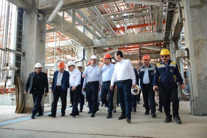 بازدید معاونان گروه صنایع پتروشیمی خلیج فارس از پتروشیمی کارون و بررسی روند اجرای پروژه‌ها و تولید