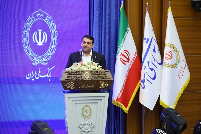 مدیرعامل بانک ملی ایران در آئین رونمایی از محصولات دیجیتال بانک : خلق ارزش با خدمات نوین، رویکرد تازه بانک ملی ایران
