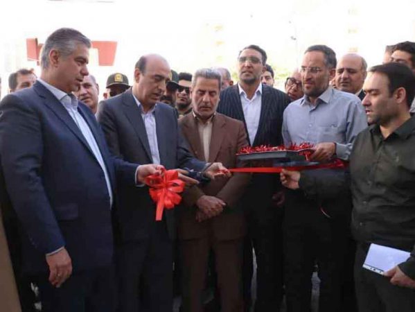 افتتاح فاز نخست پروژه تامین اعتبار شده نهضت ملی توسط بانک مسکن در شهر مهاجران/ قدردانی از بانک مسکن به دلیل تامین مالی به هنگام پروژه