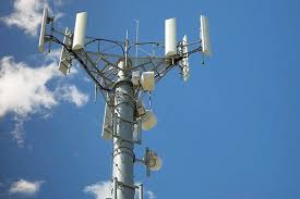 توقف موقت اجرای احکام جمع‌آوری دکل‌های مخابراتی در تهران برای تقویت خدمات ارتباطی