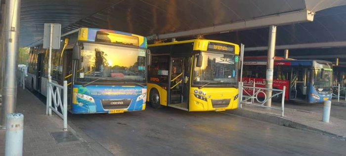 ۱۳دستگاه اتوبوس جدید در خط  ۴۰۱  منطقه ۴ آغاز به کار کرد