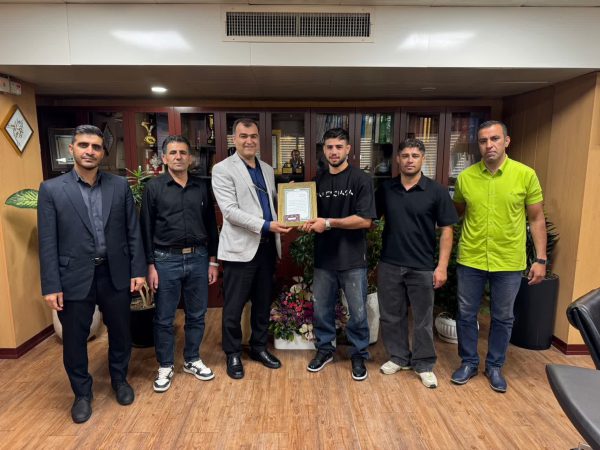 استخدام قهرمان کشتی جهان در بیمه البرز