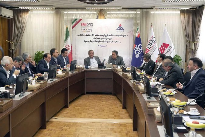 آقاجانلو: ظرفیت مازاد ۲۰ میلیون تنی فولاد را فعال می کنیم