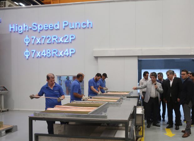 بازدید مدیرعامل بانک قرض‌الحسنه مهر ایران از گروه صنعتی پاکشوما