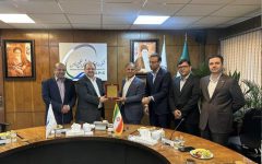 تبریک مدیرعامل بانک تجارت به هلدینگ خلیج‌فارس در پی کسب رتبه ۱۲ رده‌بندی جهانی ICIS*