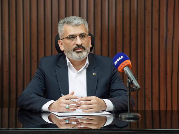 رشد ۳/۵ برابری جذب منابع در ۵ ماهه ۱۴۰۴ نسبت به مدت مشابه سال گذشته/ پاسخگویی مستمر و بی‌واسطه مدیران شعب به مشتریان