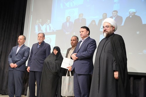 مراسم گرامیداشت هفته دفاع مقدس و یادواره ۴۳ شهید بانک سپه برگزار شد