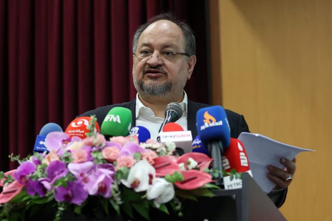 رسالت هلدینگ خلیج‌فارس، خلق آینده صنعت پتروشیمی ایران است / قاچاق مواد پلیمری چالش جدی صنعت پتروشیمی کشور/ باید به سمت طراحی نسل آینده مواد پلیمری دوستدار محیط‌زیست برویم